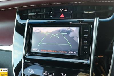 2015 Toyota Harrier - Thumbnail