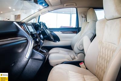 2019 Toyota Vellfire - Thumbnail