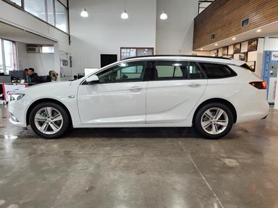 2020 Holden Commodore - Thumbnail