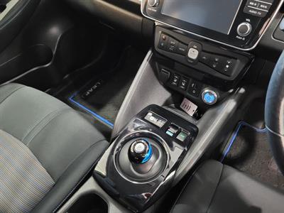 2018 Nissan Leaf - Thumbnail