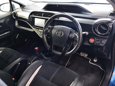 2015 Toyota Aqua - Thumbnail