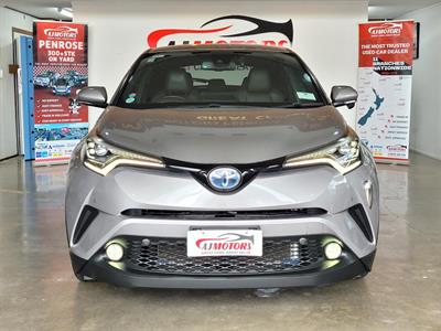2017 Toyota C-HR - Thumbnail