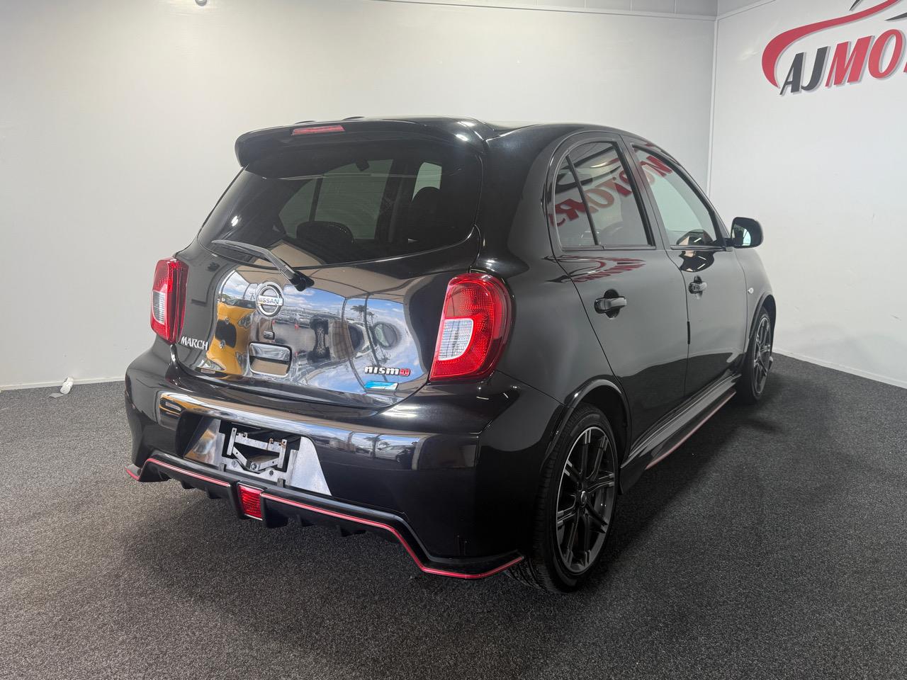 2016 Nissan March