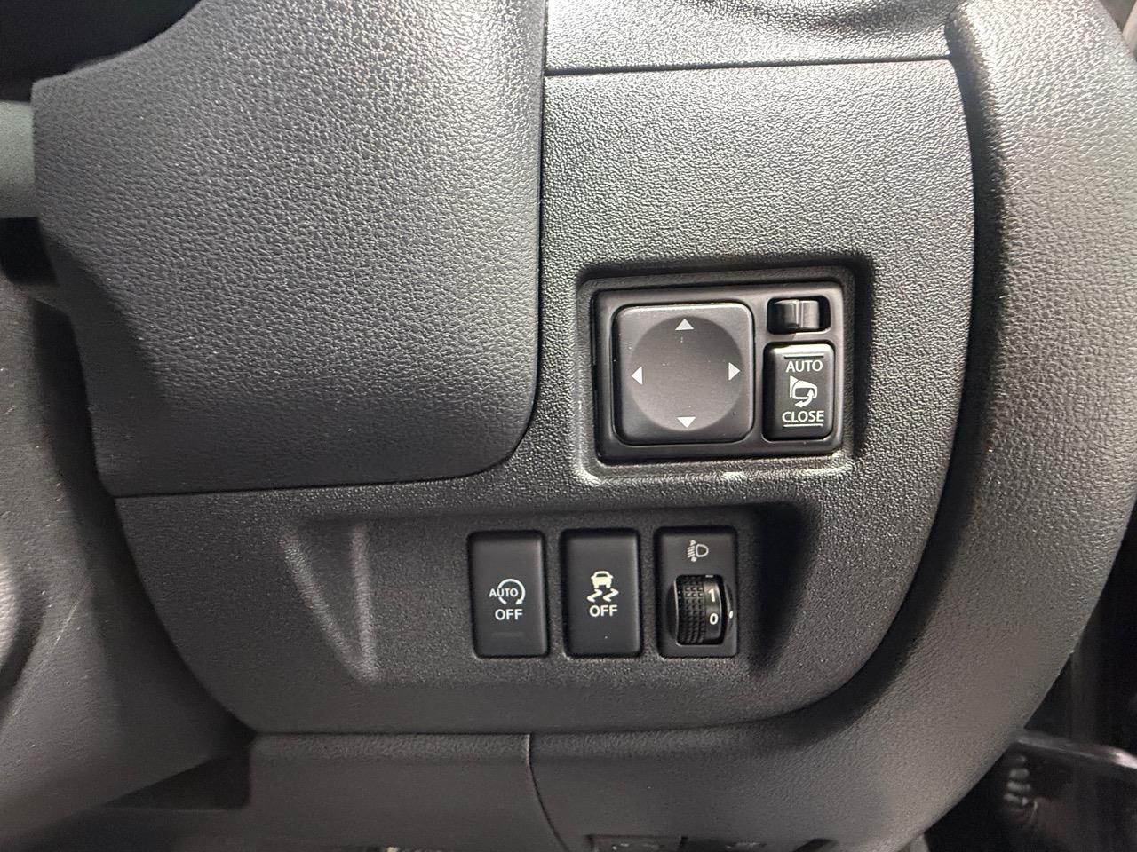 2016 Nissan March