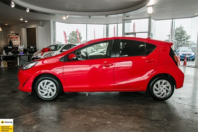 2018 Toyota Aqua - Thumbnail