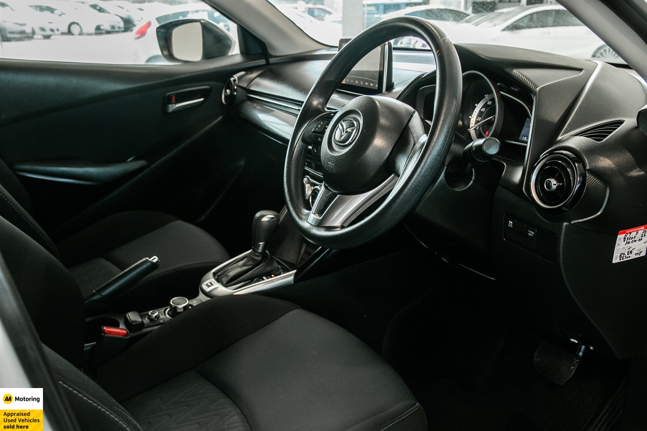 2016 Mazda Demio