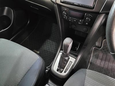 2014 Suzuki Swift - Thumbnail