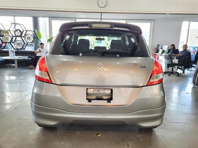 2014 Suzuki Swift - Thumbnail