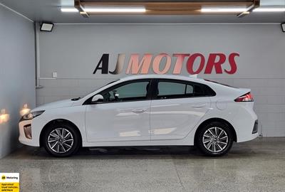 2021 Hyundai IONIQ - Thumbnail