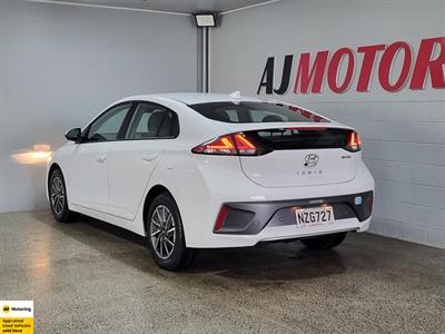 2021 Hyundai IONIQ - Thumbnail