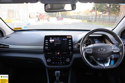2022 Hyundai IONIQ - Thumbnail