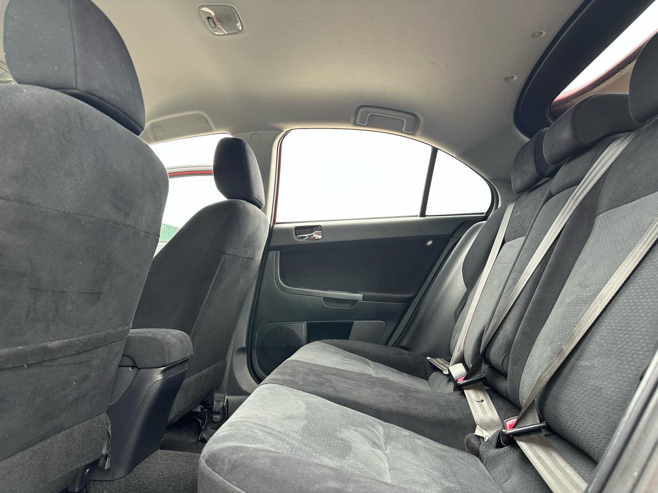 2011 Mitsubishi Galant 
