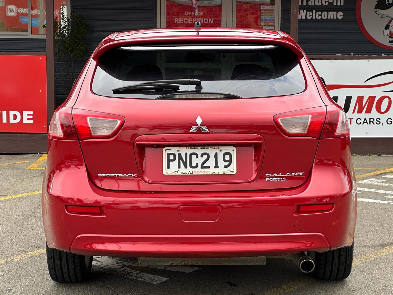 2011 Mitsubishi Galant 