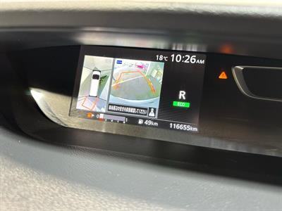 2017 Nissan Serena - Thumbnail
