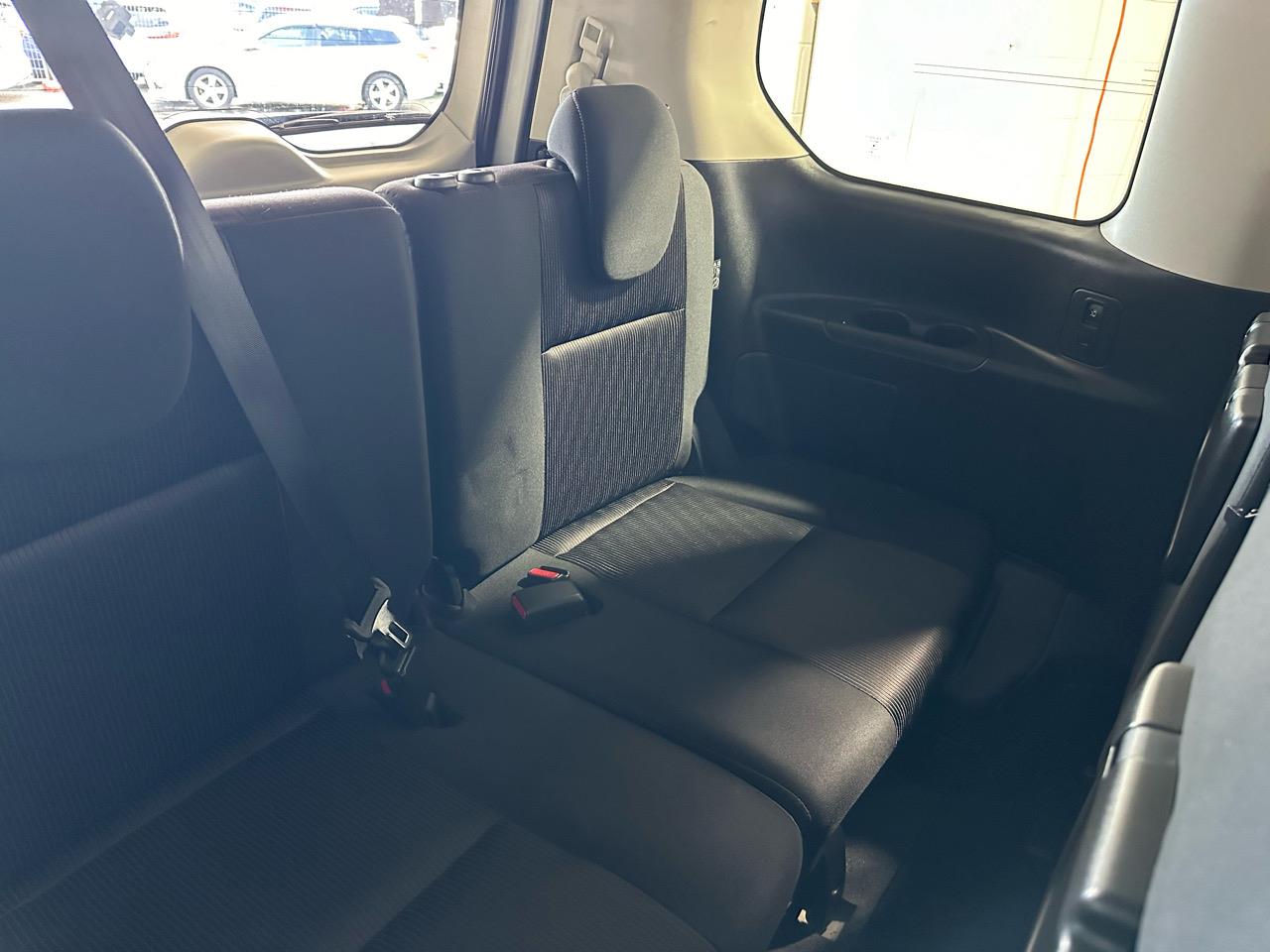 2017 Nissan Serena
