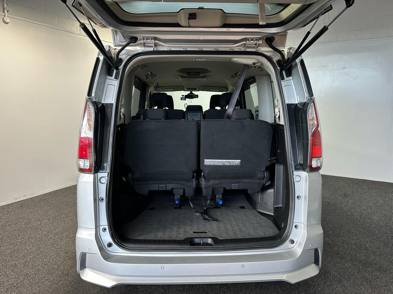 2017 Nissan Serena