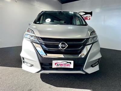 2017 Nissan Serena - Thumbnail