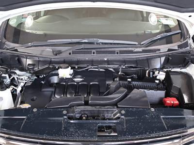 2016 Nissan Elgrand - Thumbnail
