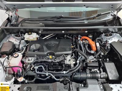 2019 Toyota RAV4 - Thumbnail