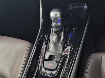 2017 Toyota C-HR - Thumbnail