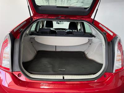 2013 Toyota Prius - Thumbnail