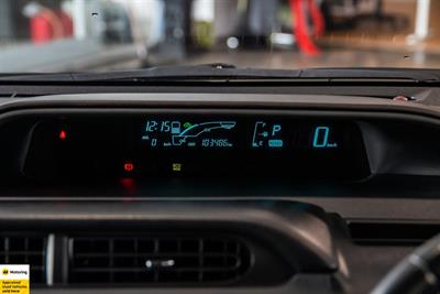 2014 Toyota Aqua - Thumbnail