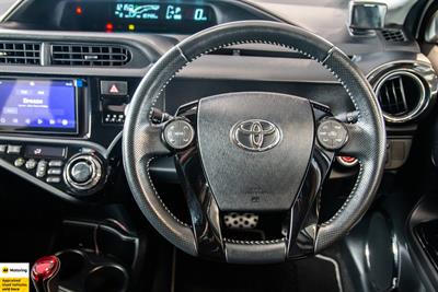 2014 Toyota Aqua - Thumbnail