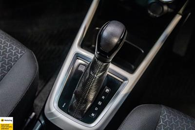 2019 Suzuki Swift - Thumbnail