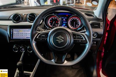 2019 Suzuki Swift - Thumbnail