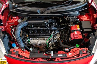 2019 Suzuki Swift - Thumbnail