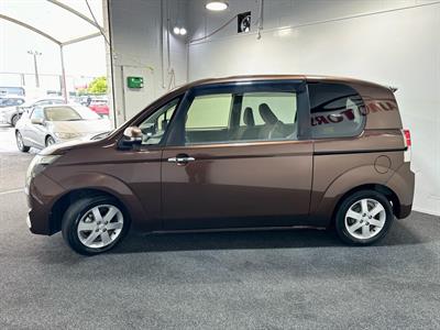 2012 Toyota Spade - Thumbnail