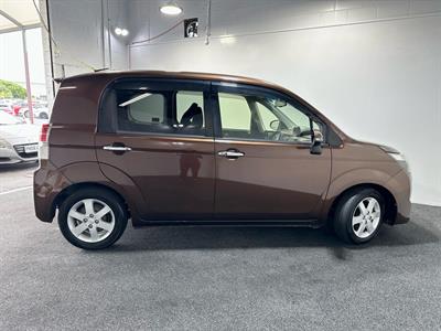 2012 Toyota Spade - Thumbnail