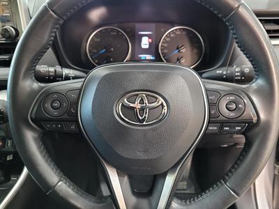 2021 Toyota RAV4 - Thumbnail