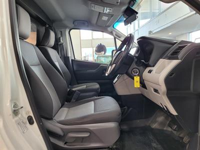 2021 Toyota Hiace - Thumbnail