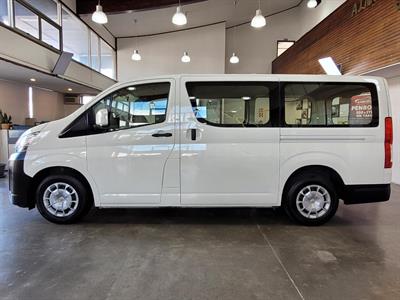 2021 Toyota Hiace - Thumbnail