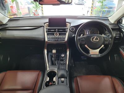 2015 Lexus NX 300h - Thumbnail