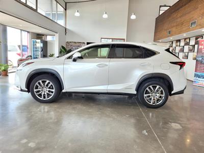 2015 Lexus NX 300h - Thumbnail