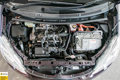 2016 Toyota Aqua - Thumbnail