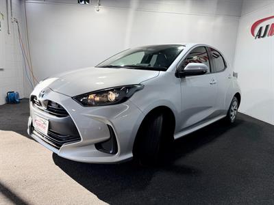 2021 Toyota Yaris - Thumbnail