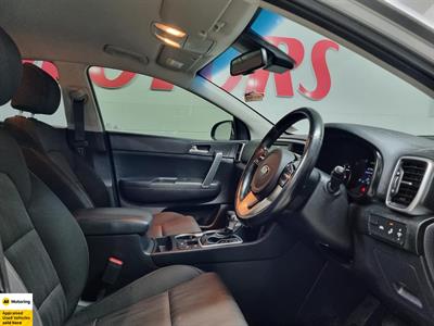 2021 Kia Sportage - Thumbnail