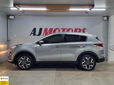 2021 Kia Sportage - Thumbnail