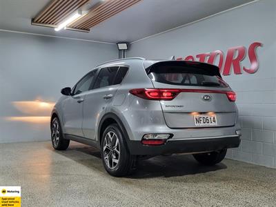 2021 Kia Sportage - Thumbnail