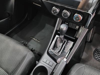 2017 Toyota Corolla - Thumbnail