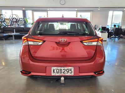 2017 Toyota Corolla - Thumbnail