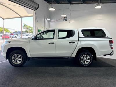 2019 Mitsubishi Triton - Thumbnail