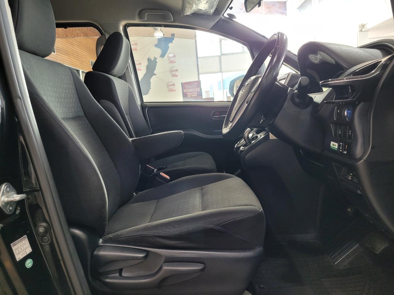 2014 Toyota Noah