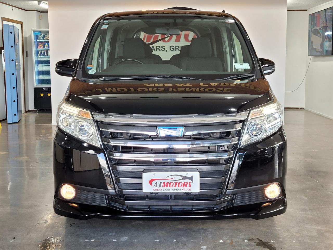 2014 Toyota Noah