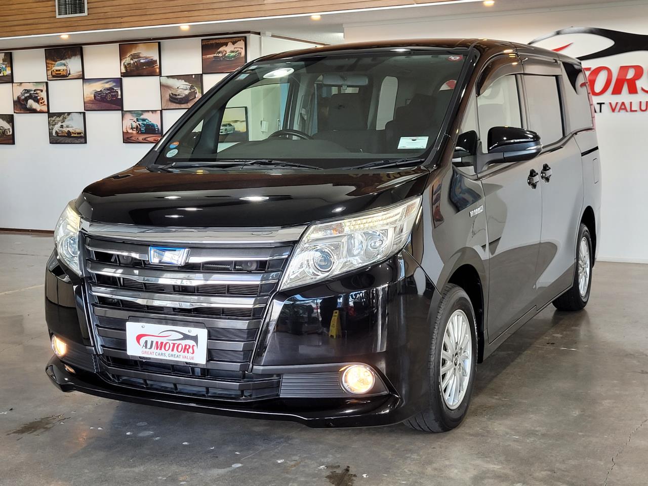 2014 Toyota Noah
