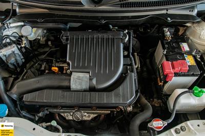 2013 Suzuki Swift - Thumbnail