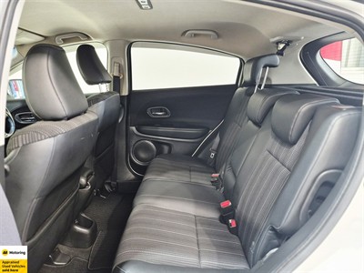 2014 Honda Vezel - Thumbnail